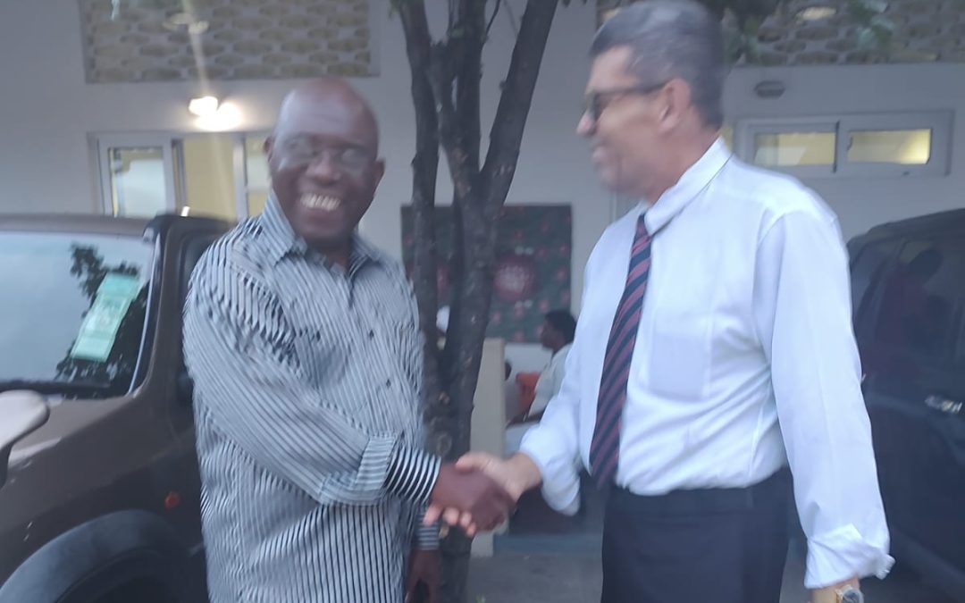Encontro com Embaixador de Moçambique na África