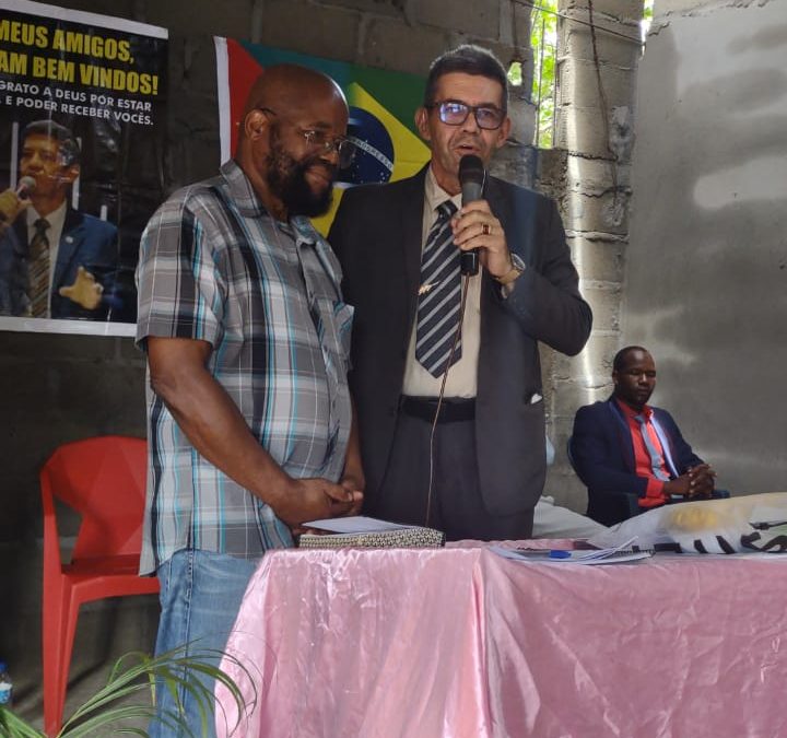 Jornalista Edwin colunista de jornais de Moçambique